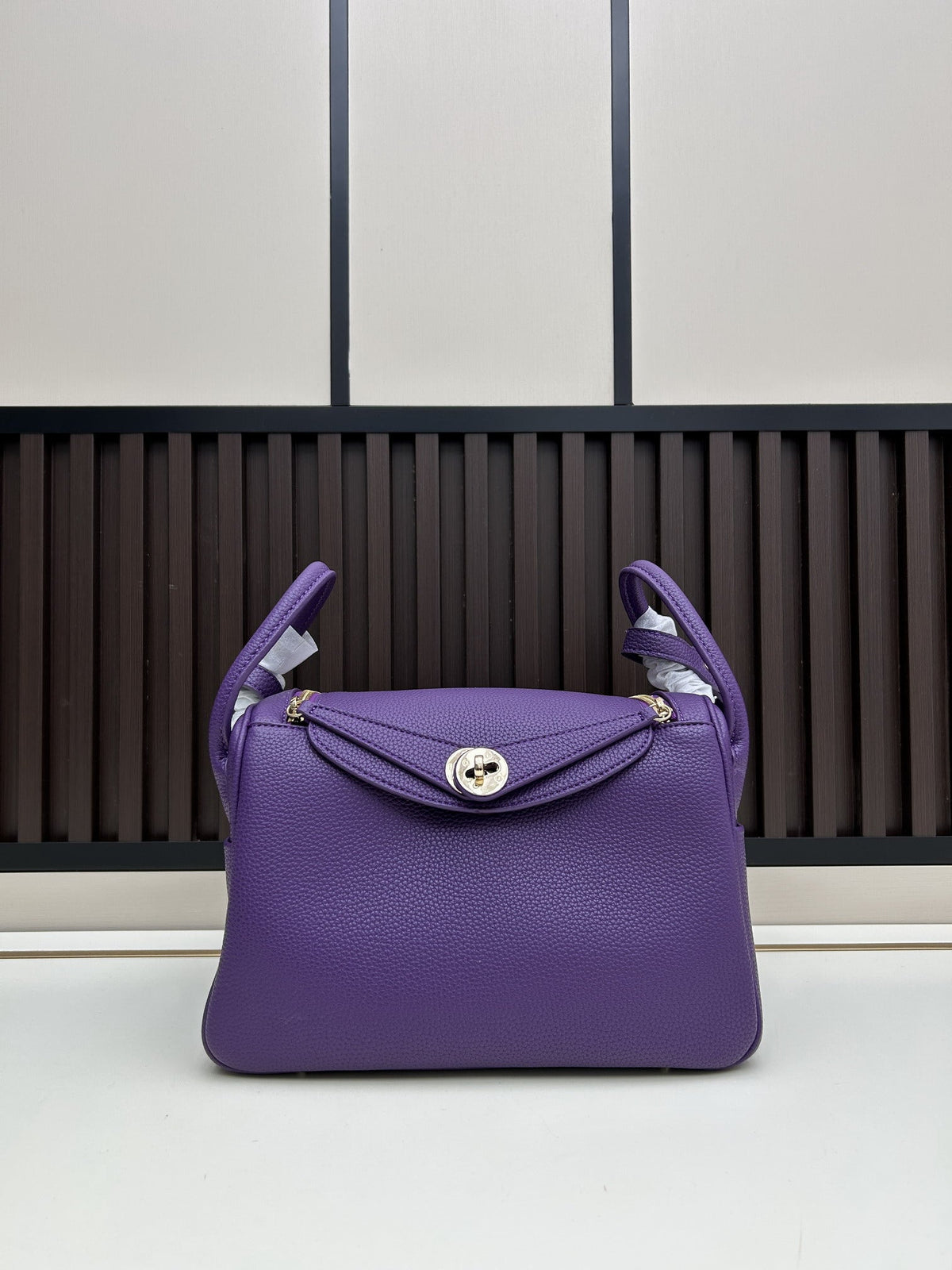 Hermès Lindy 26 – Ultraviolet Togo Leather with Palladium Hardware